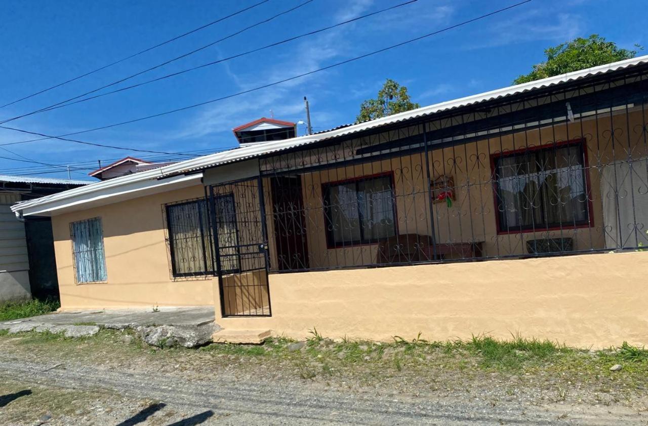 Hostel Casa Marina Puerto Limon Kültér fotó