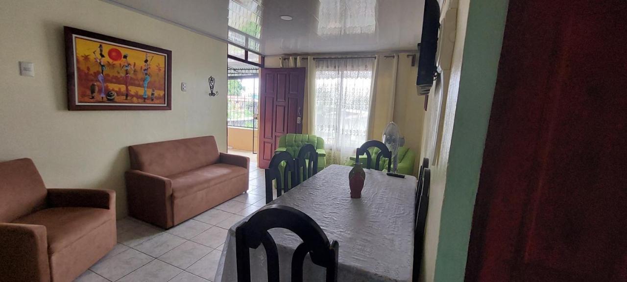 Hostel Casa Marina Puerto Limon Kültér fotó